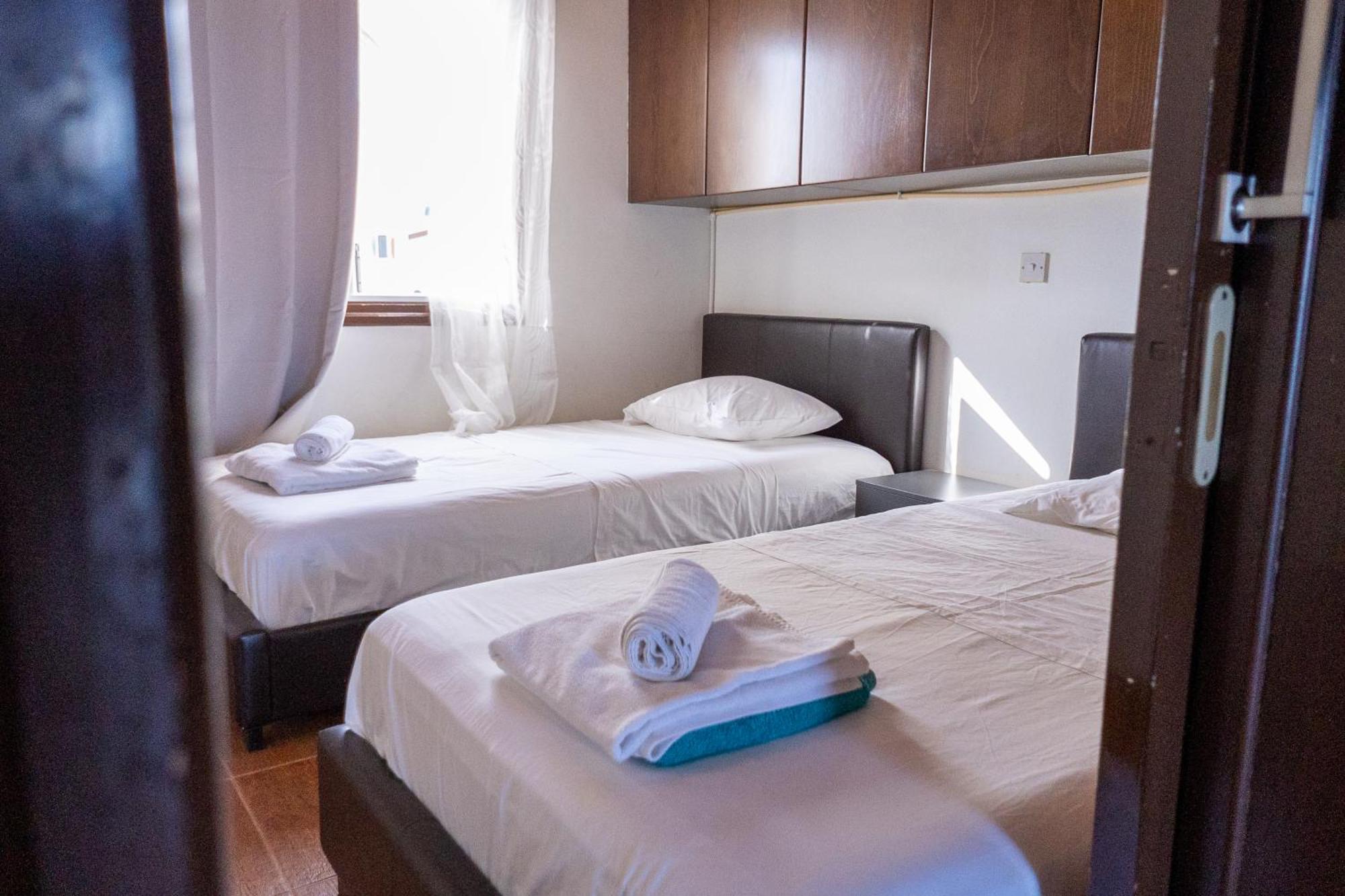 Beach House At Seafront Villa Meneou Luaran gambar