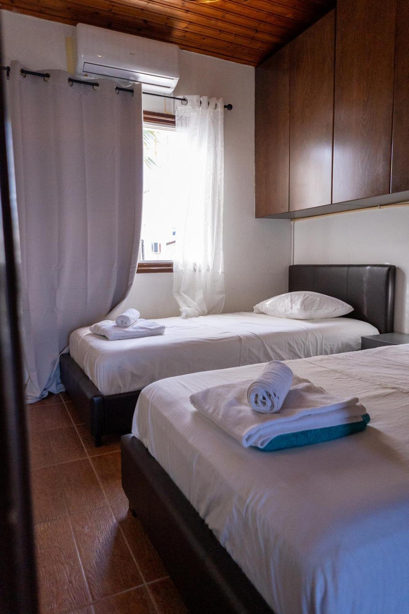 Beach House At Seafront Villa Meneou Luaran gambar