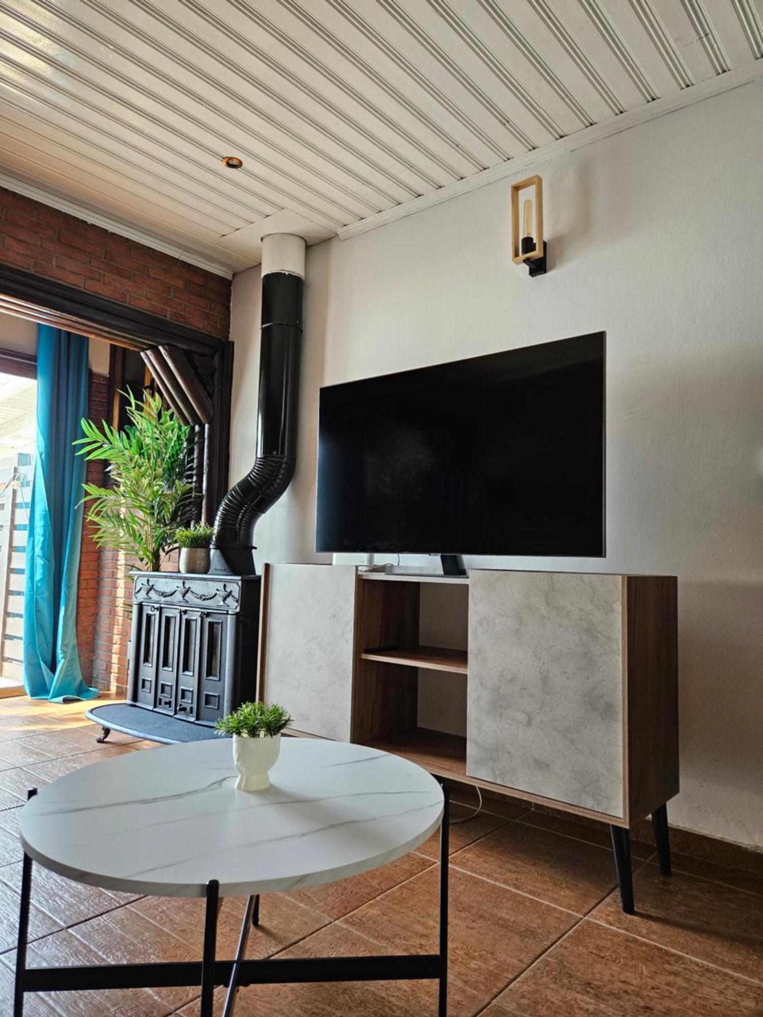 Beach House At Seafront Villa Meneou Luaran gambar